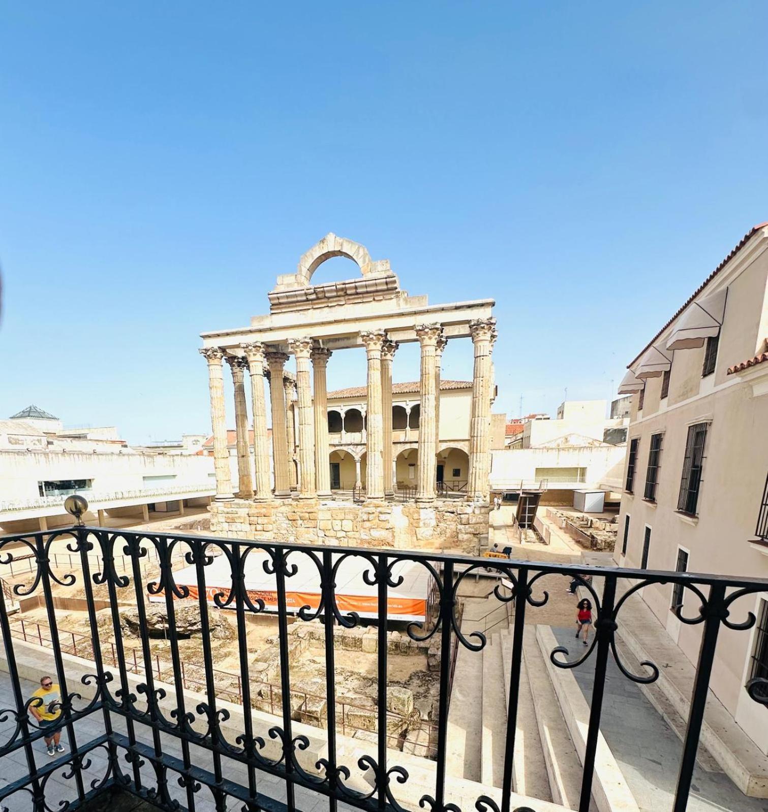 Apartamentos Templo Diana -Vistas Historicas- Mérida Zewnętrze zdjęcie