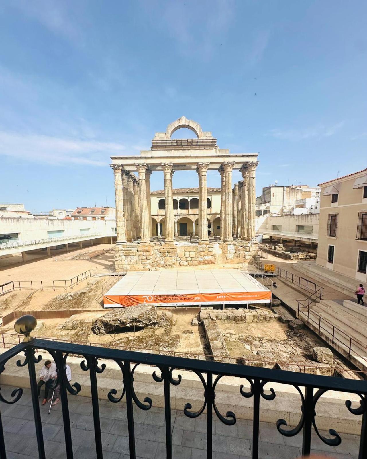 Apartamentos Templo Diana -Vistas Historicas- Mérida Zewnętrze zdjęcie